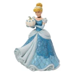 the iconic pumpkin cinderella 6013078-1.jpg