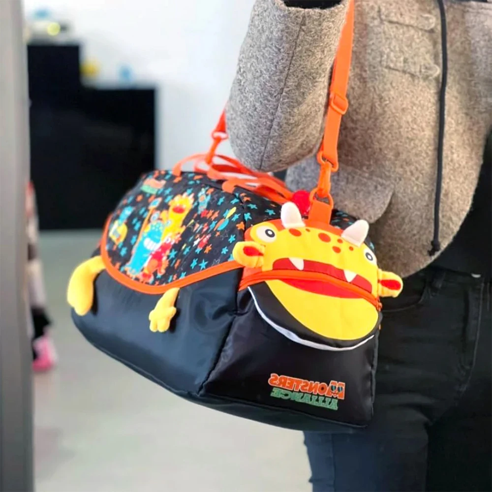 ساک ورزشی طرح اتحاد هیولا (برند وست)-۴.jpg