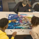 پازل ۲۰۰۰ تکه طرح شهر ساحلی سینکو تره رنگانگ Colorful Cinque Terre (برند رونزبرگر)-۴.jpg