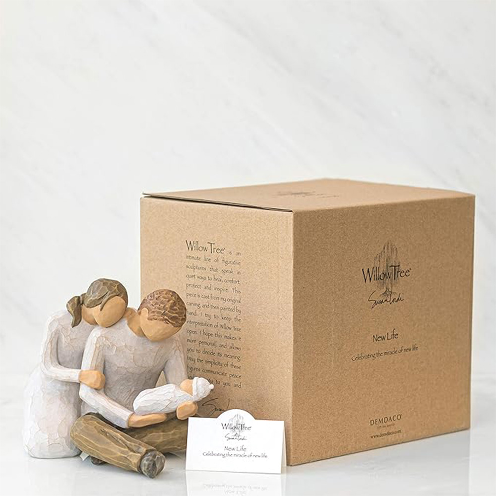 مجسمه New Life (برند ویلوتری)-3.jpg