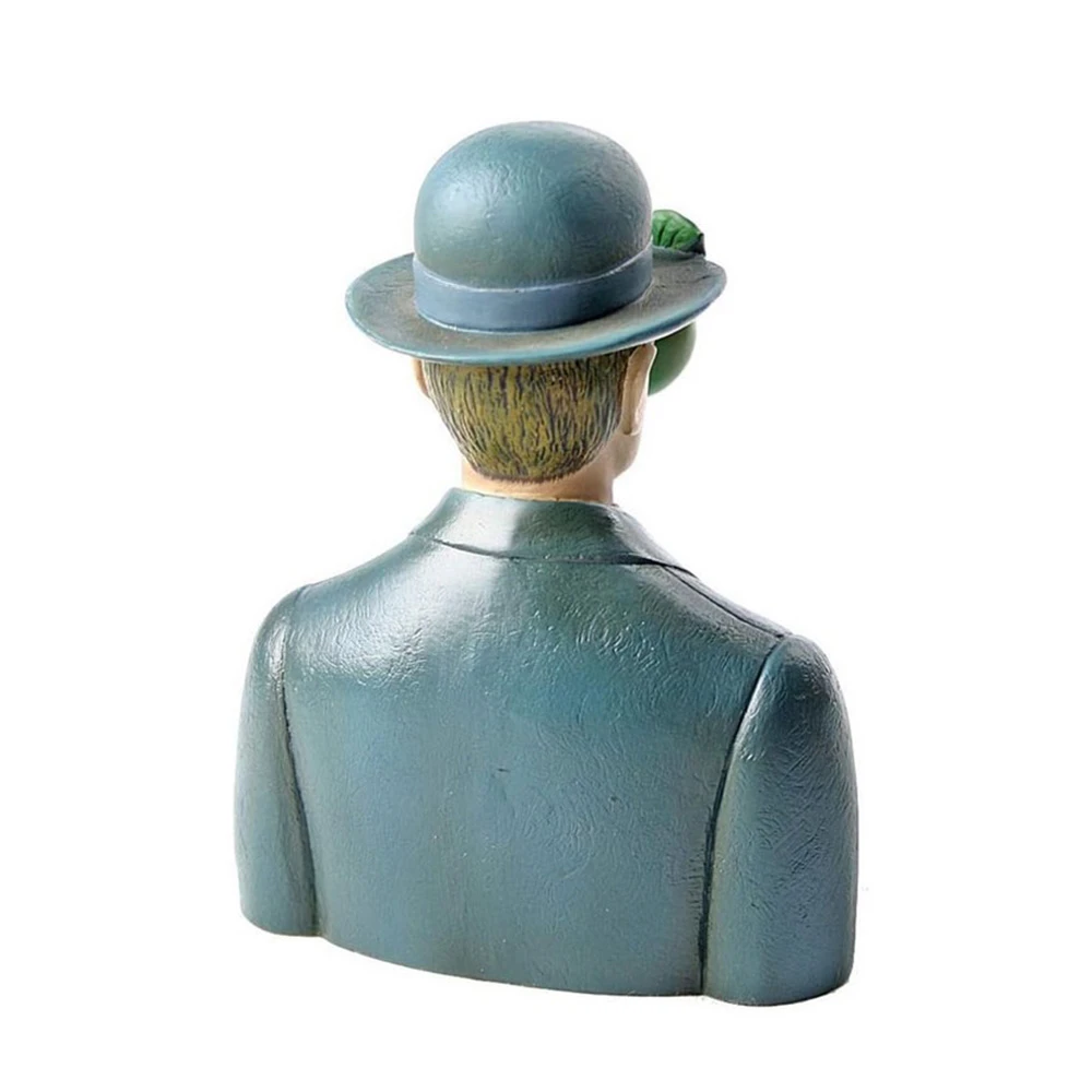 مجسمه پسر انسان اثر رنه ماگریت The Son of Man-۴.jpg