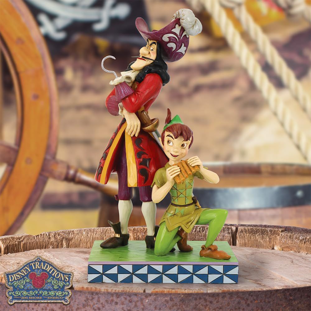 مجسمه پیترپن Peter Pan And Hook Good Vs Evil (برند دیزنی)-۴.png
