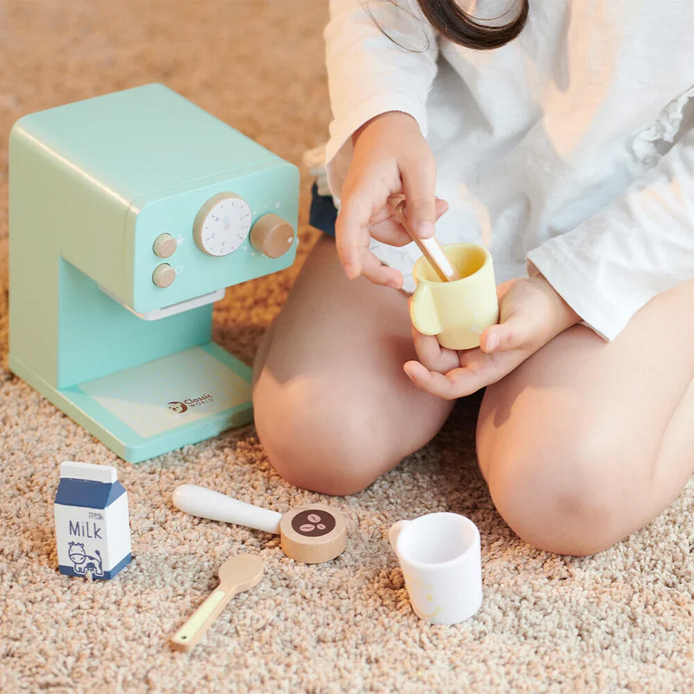 اسباب بازی چوبی قهوه ساز Coffee Maker Playset (برند کلاسیک ورلد)-2.jpg